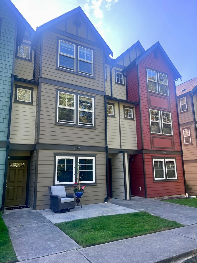 7162 Shinkle Pl SW in Seattle, WA - Building Photo - Building Photo