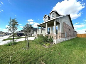 295 Alamito Ave in Kyle, TX - Building Photo - Building Photo