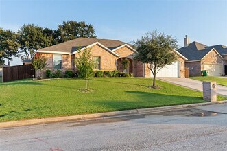 3733 Cecelia Ln in Forest Hill, TX - Building Photo - Building Photo