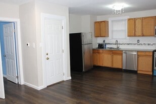 69 Lake St, Unit 2 in Belleville, NJ - Building Photo