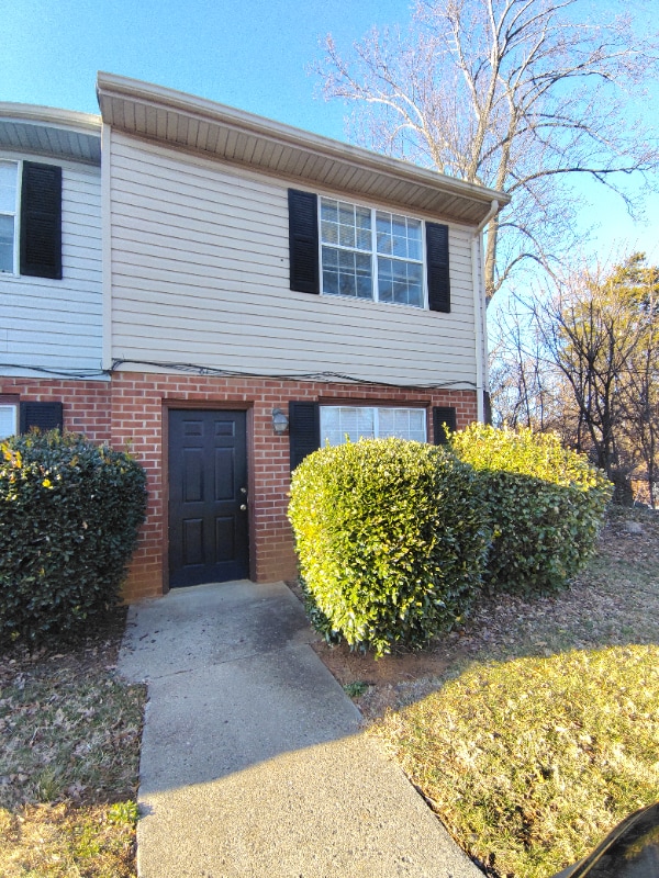 property at 81 Duiguid Dr