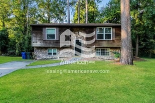 3004 Windwood Pl in Columbia, SC - Building Photo