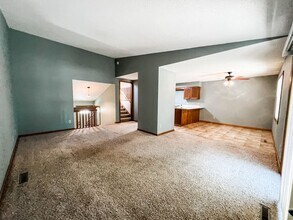 127 Sandpiper Dr-Unit -127 in Mankato, MN - Building Photo - Building Photo
