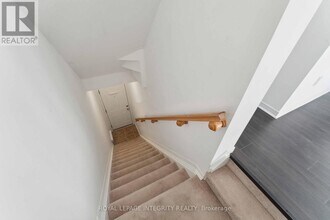 230 Shanly Private in Ottawa, ON - Building Photo - Building Photo