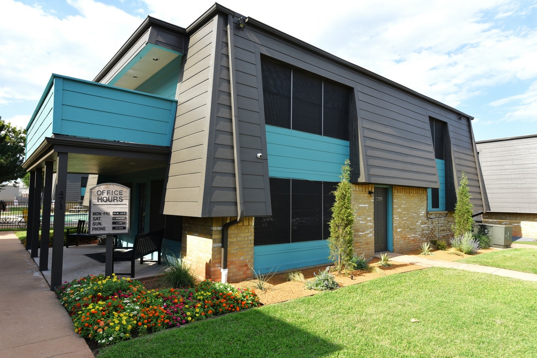 Raintree Meadows in Midwest City, OK - Building Photo