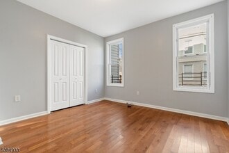 87 Columbia Ave in Newark, NJ - Building Photo - Building Photo