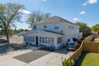 1440 12th Ave in Sidney, NE - Foto de edificio - Building Photo