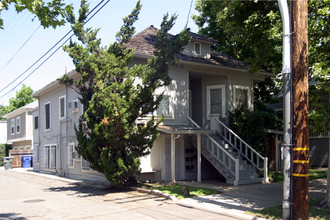 1514 26th St in Sacramento, CA - Foto de edificio - Building Photo