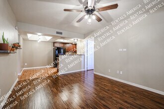 1720 E Thunderbird Rd in Phoenix, AZ - Building Photo - Building Photo