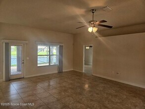 2074 Botanica Cir in West Melbourne, FL - Building Photo - Building Photo