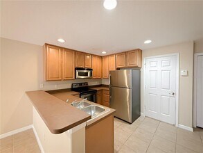 4117 Pitch Pine Cir in Oviedo, FL - Building Photo - Building Photo