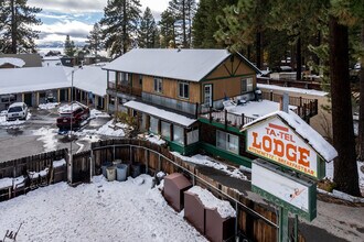Ta-Tel Lodge in Kings Beach, CA - Building Photo - Building Photo