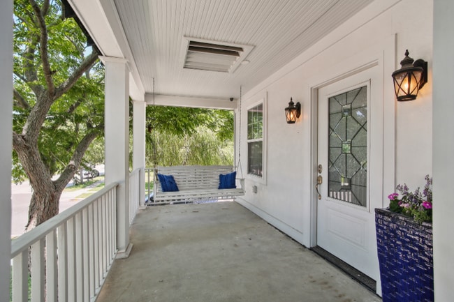 5869 Colbert St in New Orleans, LA - Building Photo - Building Photo