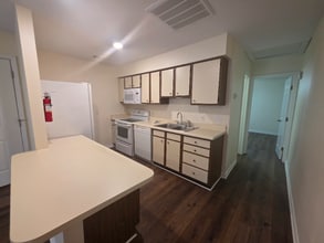 4780 Pontchartrain Dr, Unit 106 in Slidell, LA - Building Photo - Building Photo