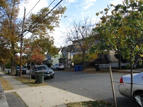 88 Feronia Way, Unit 1A in Rutherford, NJ - Building Photo - Building Photo