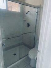 321 Greenwood Pl, Unit Private studio for rent in Bonita, CA - Foto de edificio - Building Photo