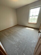1300 E Omaha Ct in Columbia, MO - Building Photo - Building Photo