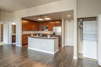 Penthouses at Capitol Park in Sacramento, CA - Foto de edificio - Interior Photo