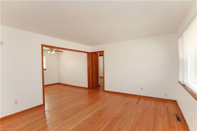 2 Polaris St in Hampton, VA - Building Photo - Building Photo