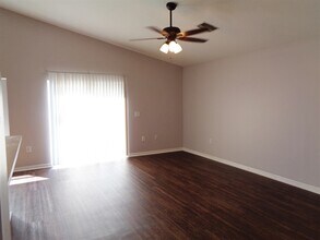 3823 Lockridge Dr in Land O Lakes, FL - Foto de edificio - Building Photo