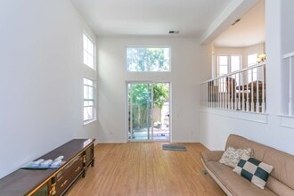 2889 Plaza del Amo in Torrance, CA - Building Photo - Building Photo