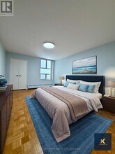 360 Ridelle Ave in Toronto, ON - Building Photo - Building Photo