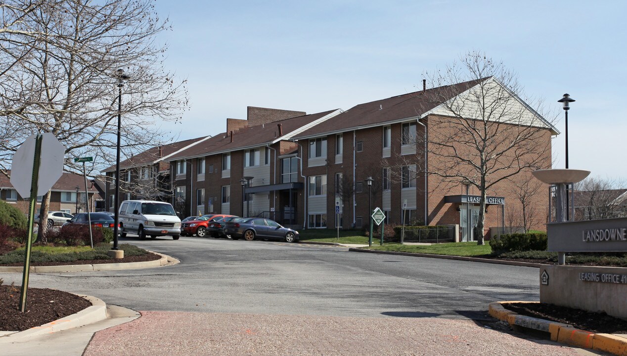 Lansdowne Apartments in Halethorpe, MD - Foto de edificio