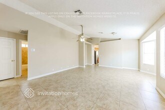 4026 W Whispering Wind Dr in Glendale, AZ - Building Photo - Building Photo