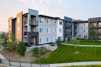 Verona Townhomes in Calgary, AB - Building Photo - Building Photo