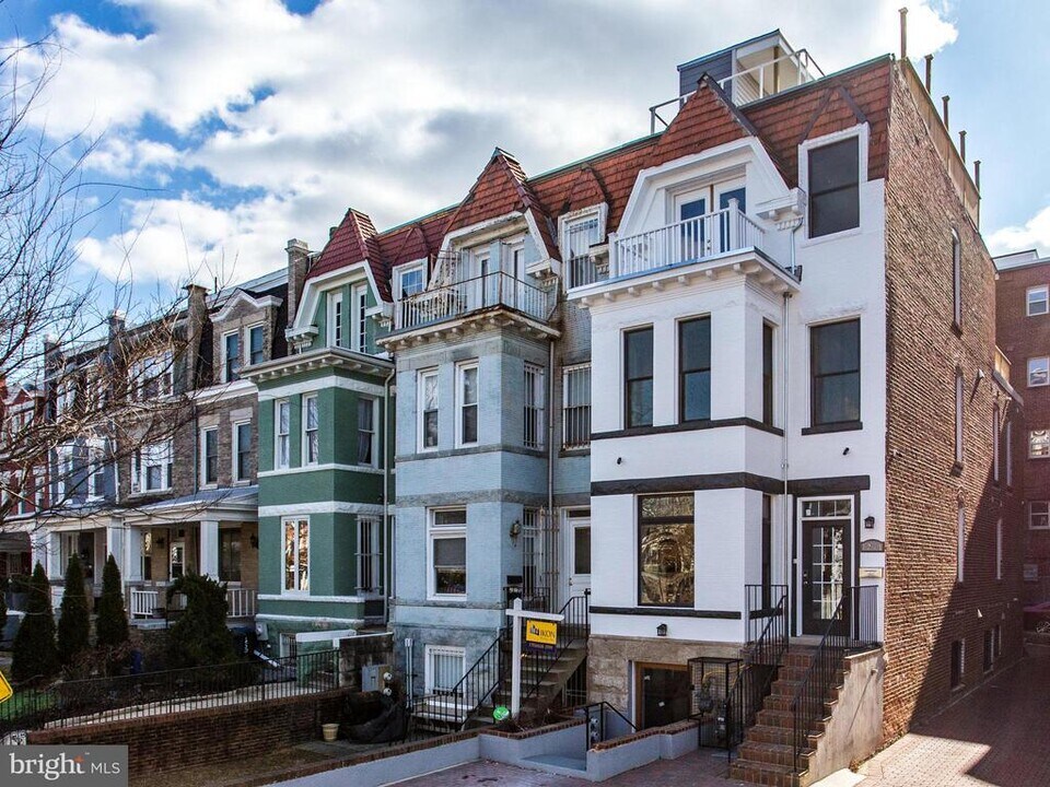 1234 Euclid St NW in Washington, DC - Building Photo