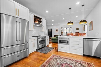 38 Chester St in Somerville, MA - Building Photo - Building Photo