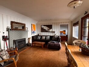 1826 Astra Rd in Comox, BC - Building Photo - Building Photo