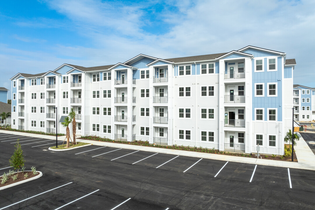 Madison Grove in Rockledge, FL - Building Photo