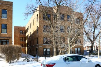 3754 N Bernard St in Chicago, IL - Foto de edificio - Building Photo