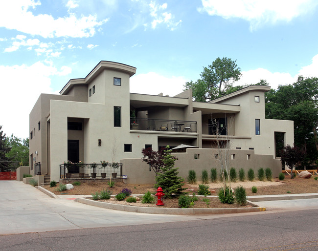 Garden of the Gods Village Townhomes in Manitou Springs, CO - Building Photo - Building Photo