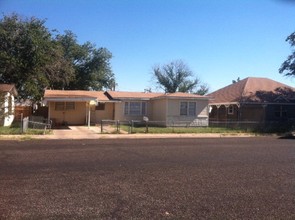 920 W 38th St in Odessa, TX - Foto de edificio - Building Photo