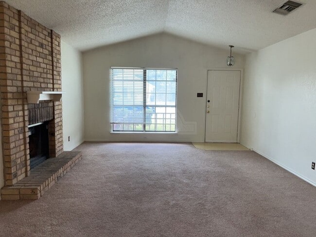 2234 Hilltop Loop in Killeen, TX - Building Photo - Building Photo