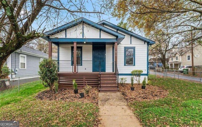 property at 819 Humphries St SW