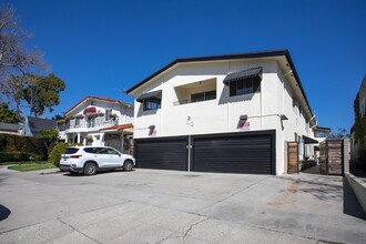 612 N Sycamore Ave in Los Angeles, CA - Building Photo - Building Photo