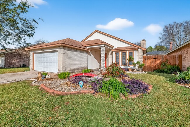 property at 8122 Sandy Glen Ln