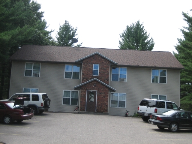 260 Winnebago St in Wisconsin Dells, WI - Foto de edificio