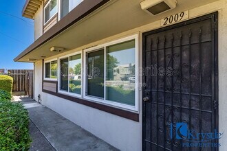 2009 Florida St in Vallejo, CA - Building Photo - Building Photo