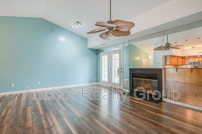 315 24th St in Virginia Beach, VA - Building Photo - Building Photo
