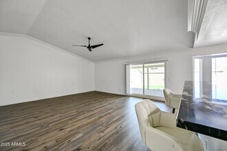 3262 W Angela Dr in Phoenix, AZ - Building Photo - Building Photo