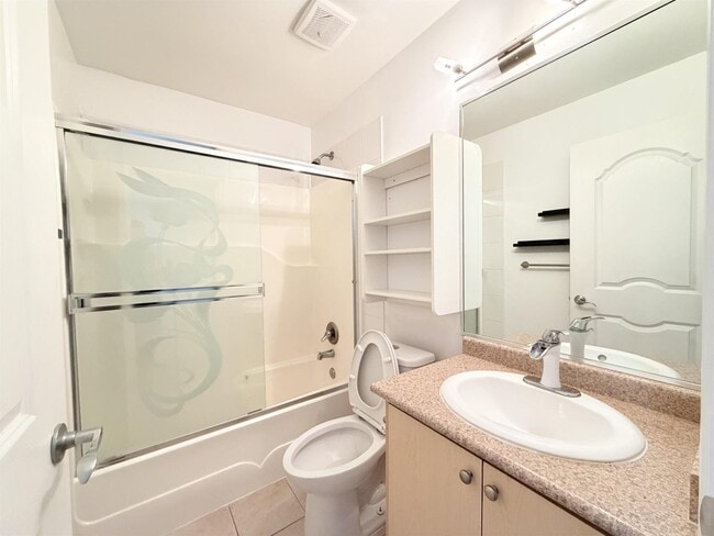 8246-8152 152 St in Surrey, BC - Building Photo - Building Photo