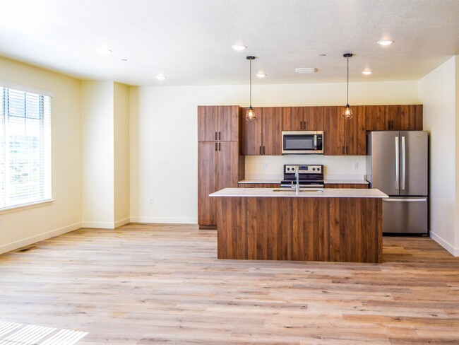 2021 N 200 E in Logan, UT - Building Photo - Building Photo