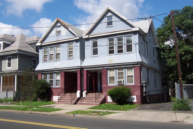 1019-1021 Grove St in Irvington, NJ - Building Photo - Building Photo