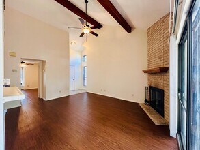 3801 Menchaca Rd in Austin, TX - Building Photo - Building Photo