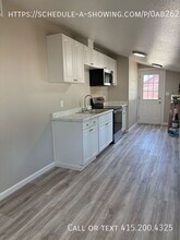 10036 Van Ruiten Ln in Elk Grove, CA - Building Photo - Building Photo
