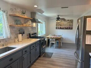 3816 Hartung Ct in Thousand Oaks, CA - Building Photo - Building Photo